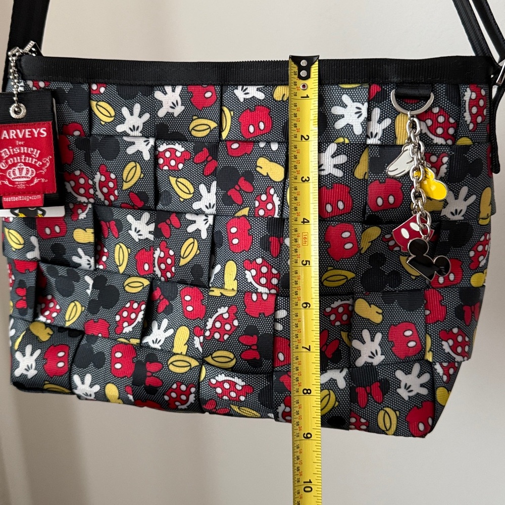 New Harvey's Seatbelt Mickey I Love You to Pieces Tote - Picture 8 of 11